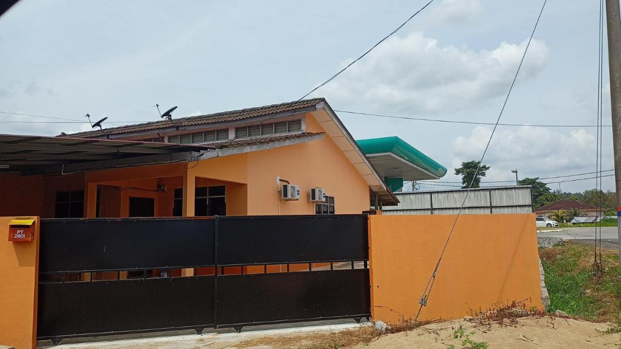 Ns Homestay Private Pool タナ・メラ エクステリア 写真