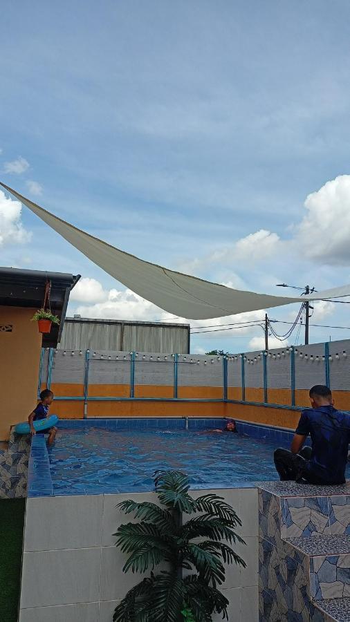 Ns Homestay Private Pool タナ・メラ エクステリア 写真