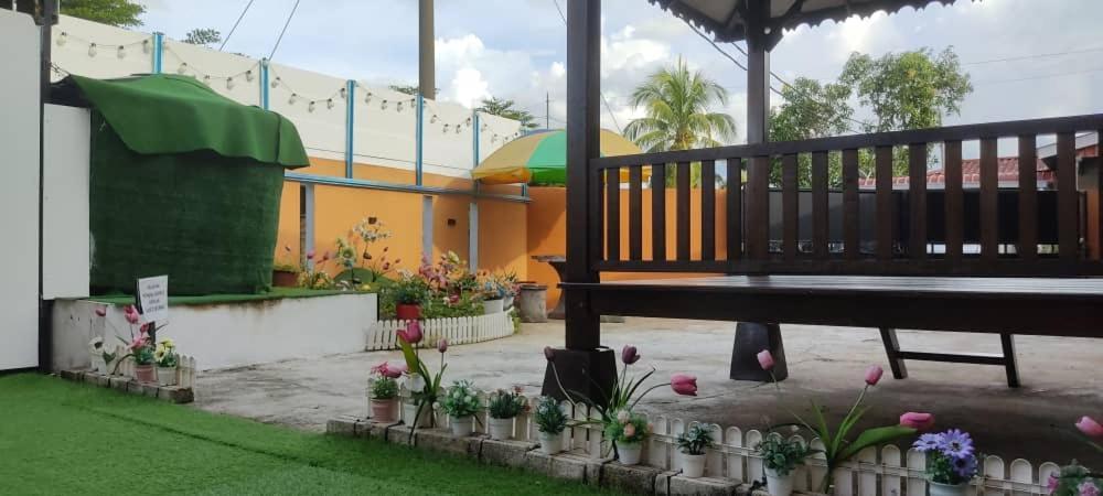 Ns Homestay Private Pool タナ・メラ エクステリア 写真