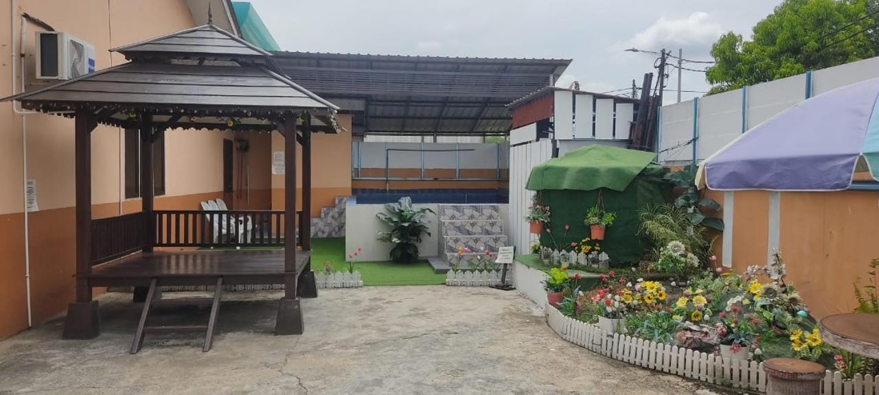 Ns Homestay Private Pool タナ・メラ エクステリア 写真